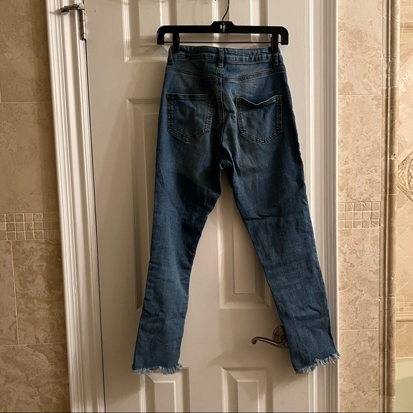 Calzedonia High-Rise Skinny Jeans - Picture 4 of 7